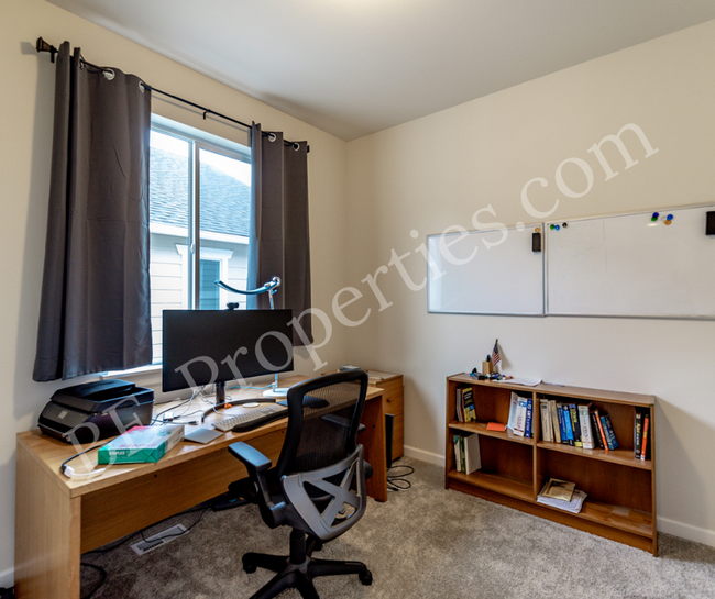 Building Photo - Lovely Tehaleh 3 bedroom