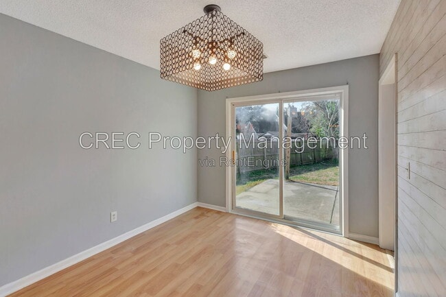 Building Photo - 3019 Woodington Pl