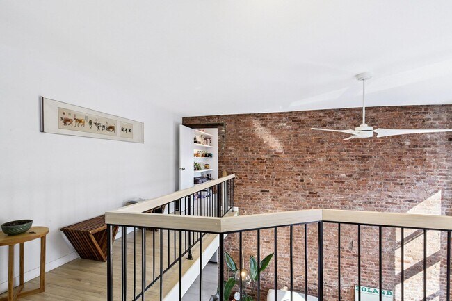 Building Photo - 464 Central Ave