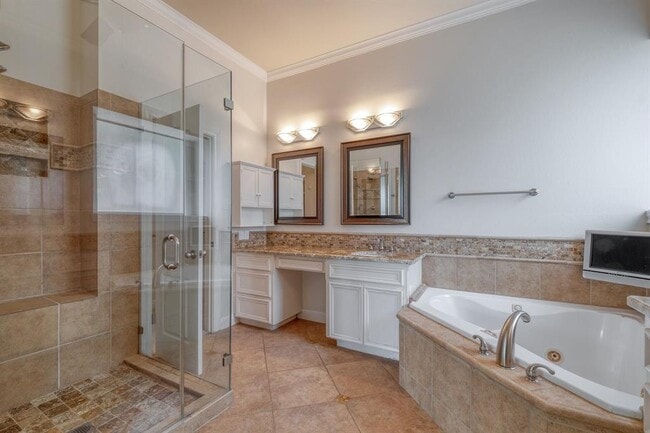 Building Photo - 9215 Spicebrush Dr