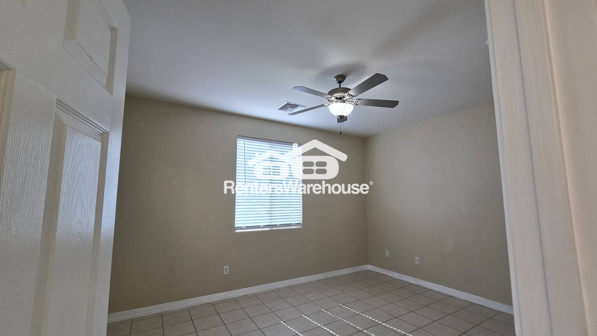 Building Photo - 8330 N Mountain Stone Pine Way