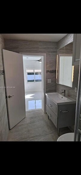Building Photo - 12253 SW 82nd Ave