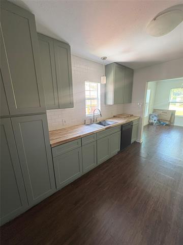 Building Photo - 1227 S Oak Cliff Blvd