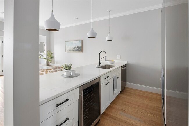 Building Photo - 31 Boardman St