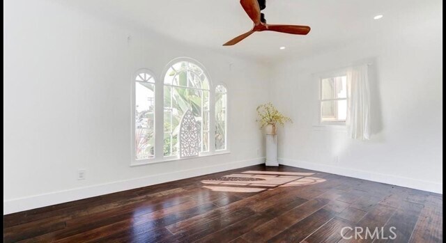 Building Photo - 501 Avenue B Ave