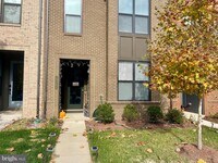 Building Photo - 23006 Sullivans Cove Sq