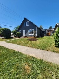 Building Photo - Half off first full month! 2 Bedroom 1 Bat...