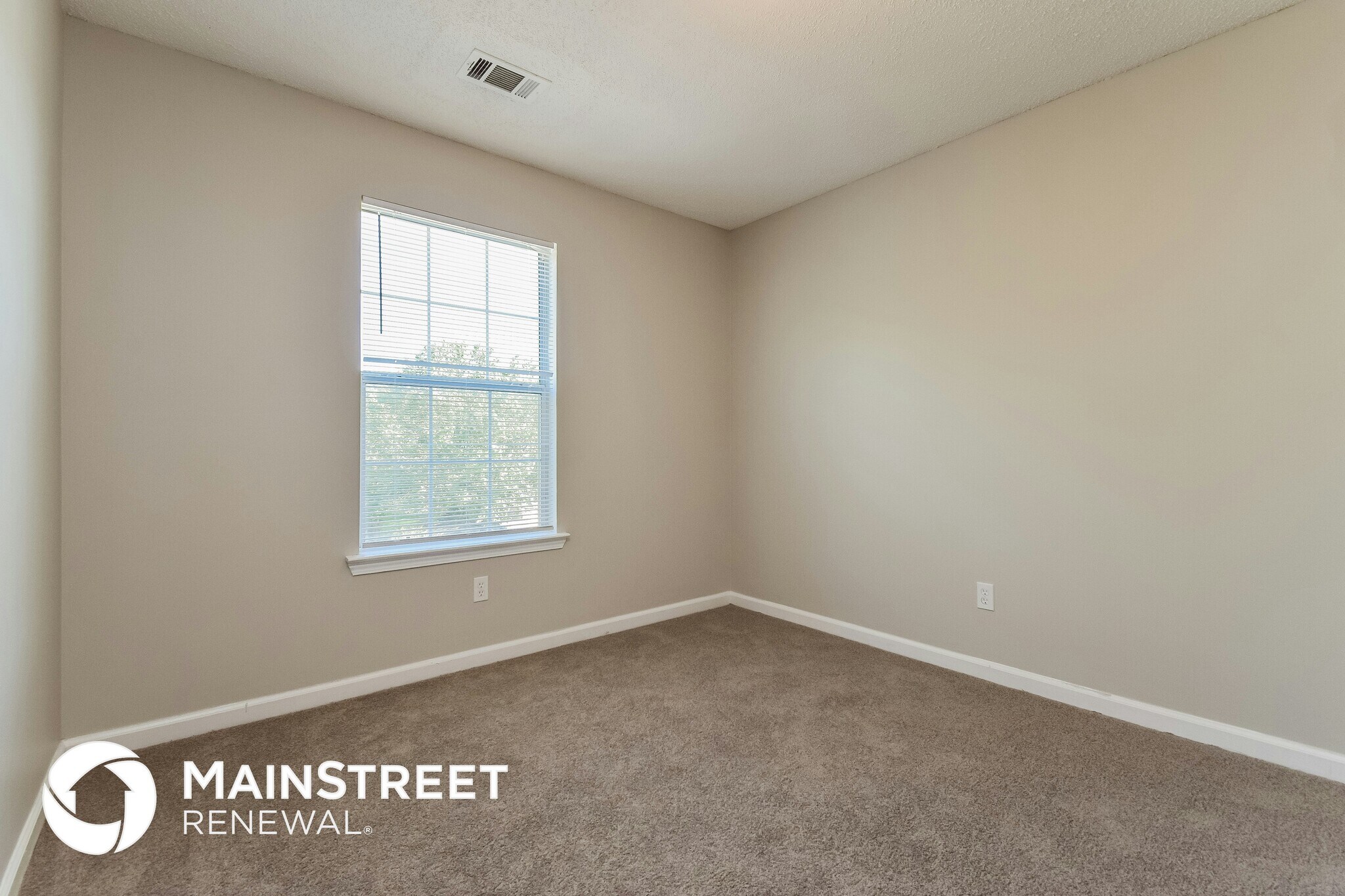Building Photo - 497 Eagles Crossing Cir