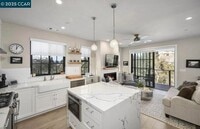 Building Photo - 3075 Stonegate Dr