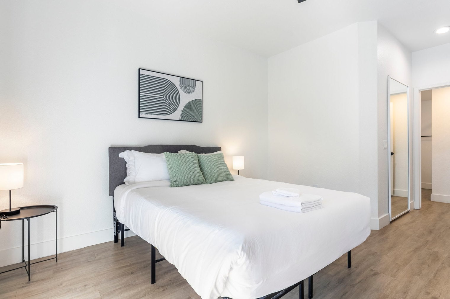 Building Photo - 15608 N 71st St