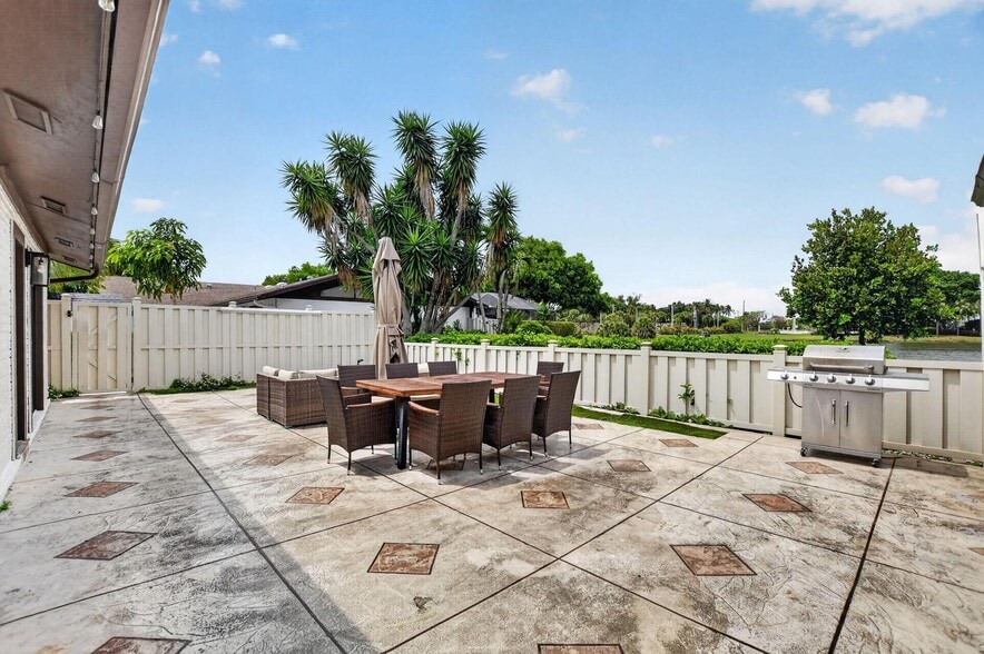 Building Photo - 9903 Boca Gardens Trl