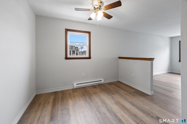 Building Photo - 46 N Cherry St