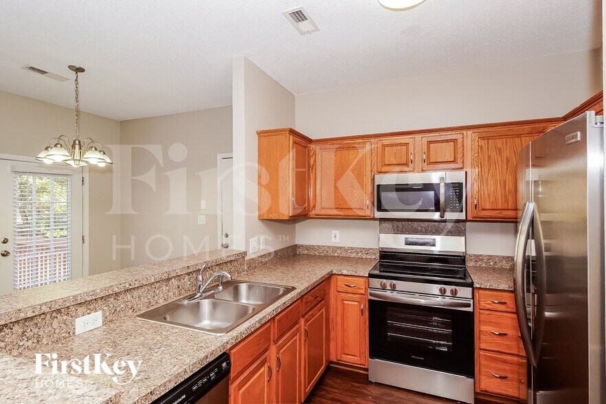 Building Photo - 12301 Carolina Crossing Dr