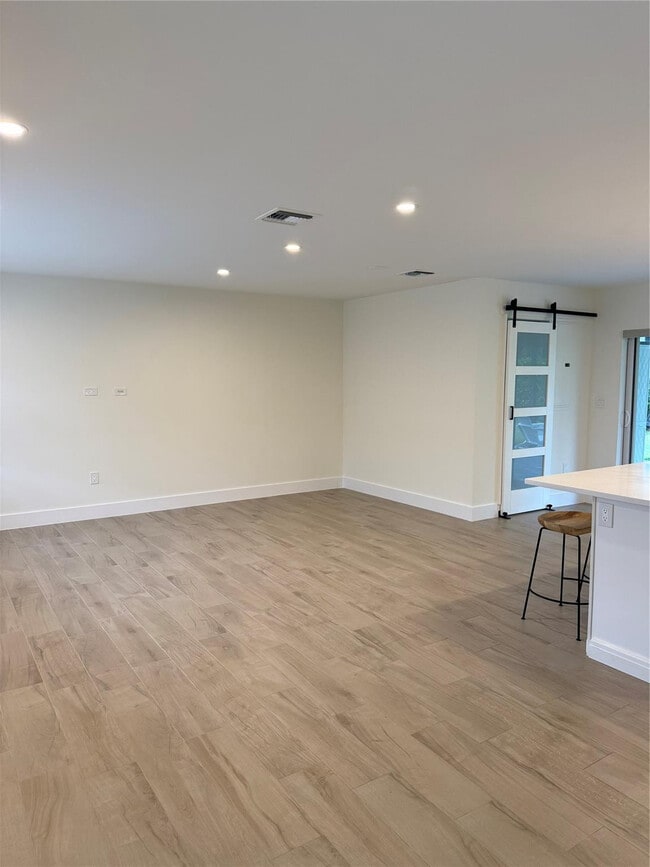 Building Photo - 1269 NW 4th St