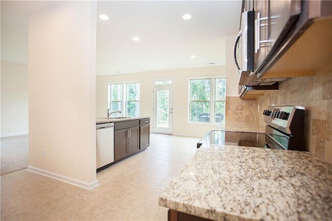 Building Photo - 4375 Almanor Cir