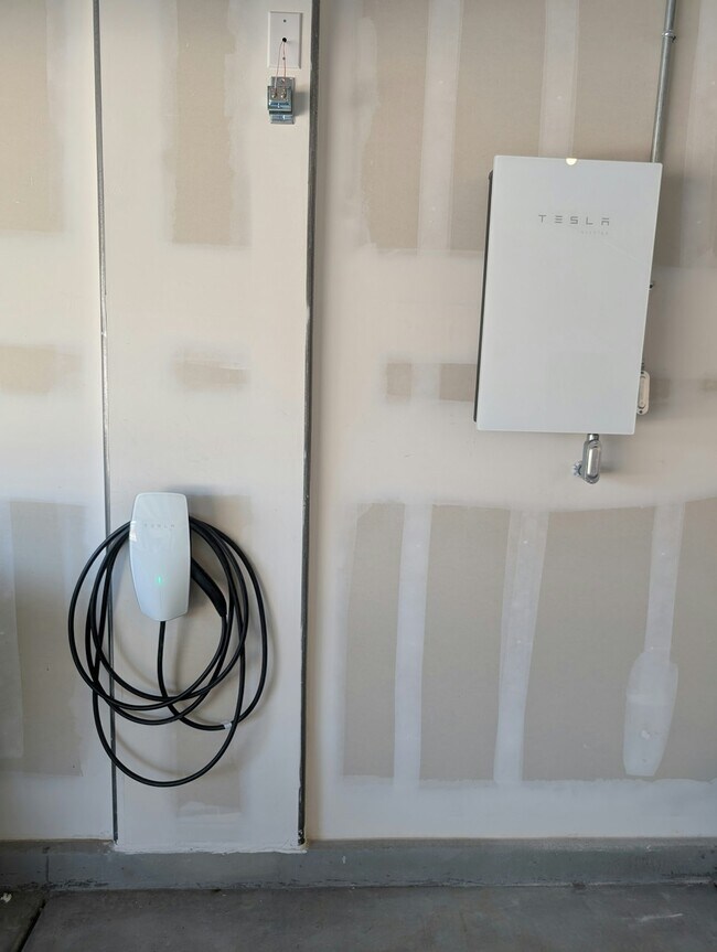 Building Photo - 9926 S Ullom Dr