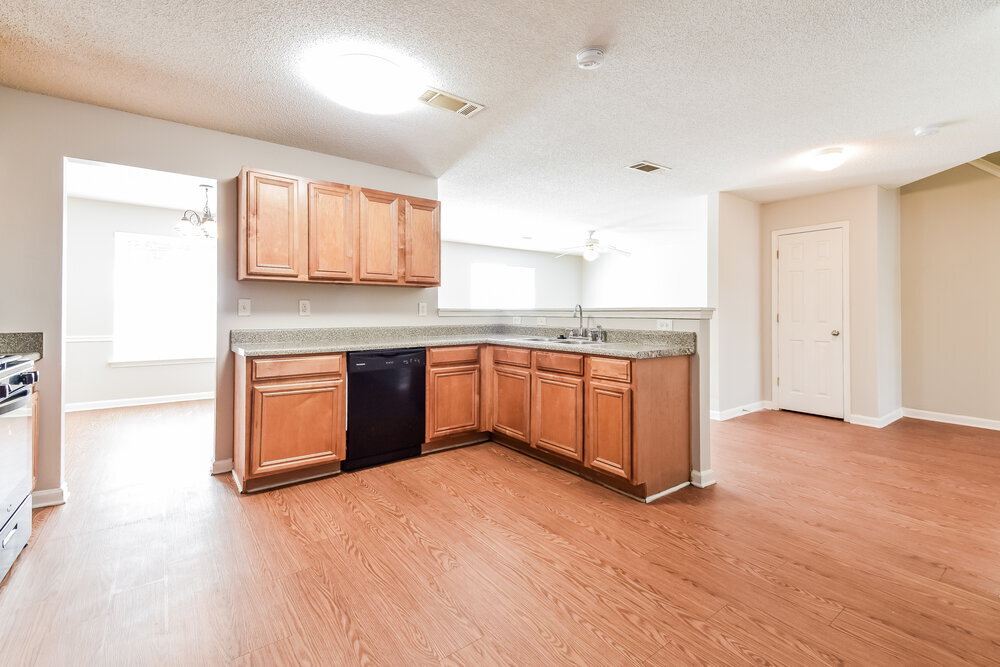 Building Photo - 3038 Summer Breeze Dr