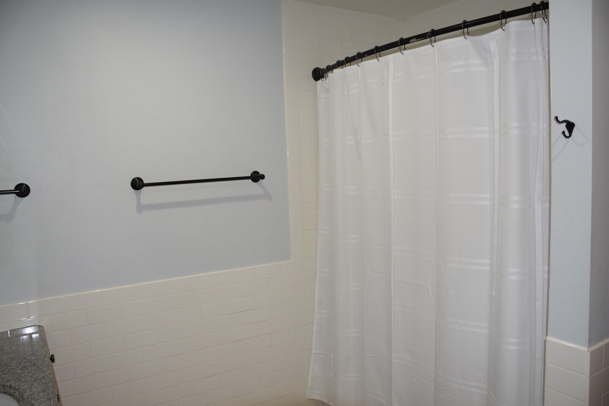 Master bathroom - 67 Union St