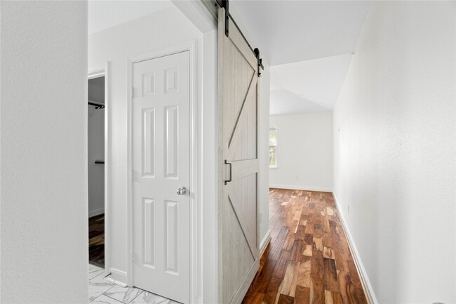 Building Photo - 5515 Warm Springs Rd