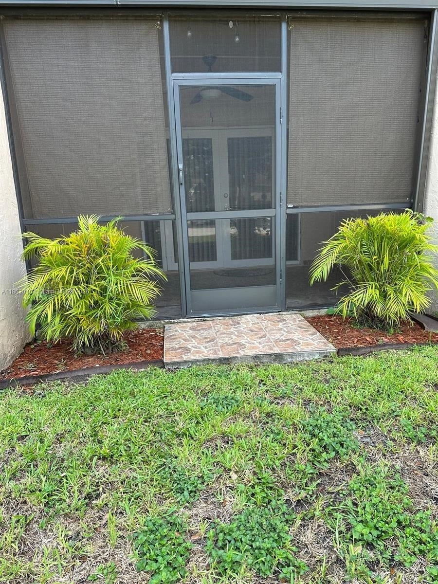 Building Photo - 13707 Kendale Lakes Cir