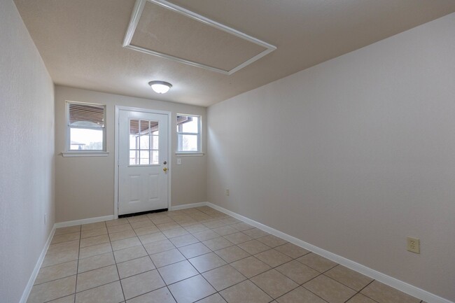 Building Photo - 6447 Miners Hill