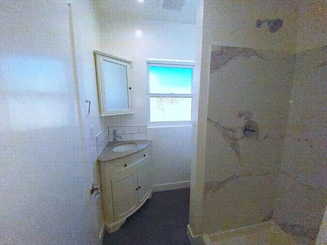 Building Photo - Northwest Reno House - Like New! 3 Bedroom...