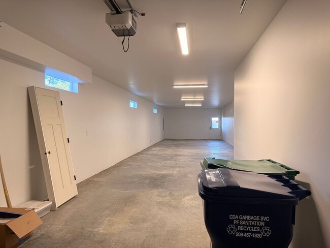 Building Photo - New Construction!