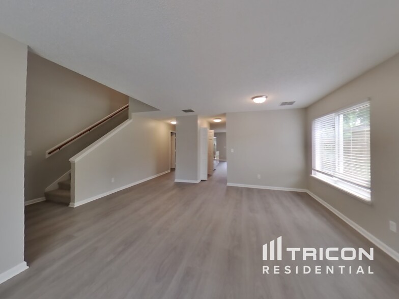 Building Photo - 13571 Ashford Wood Ct W