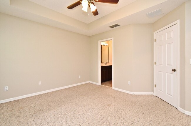 Building Photo - Beautiful townhouse at Claytons Crossing Oviedo