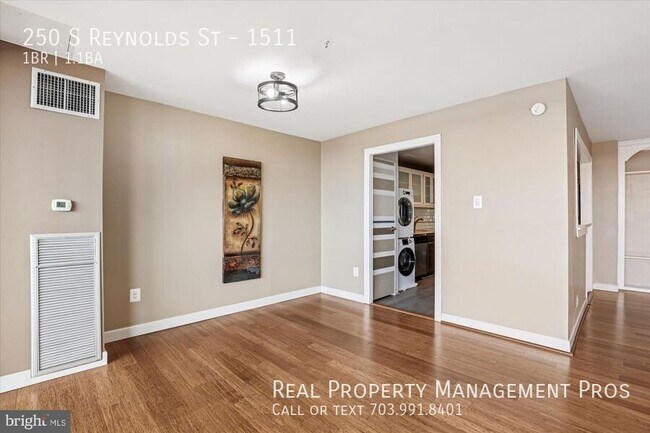 Building Photo - 250 S Reynolds St