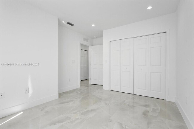Building Photo - 2924 NW 58th St