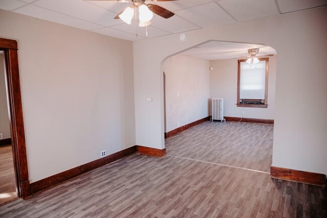 Building Photo - 2441 Templeton St