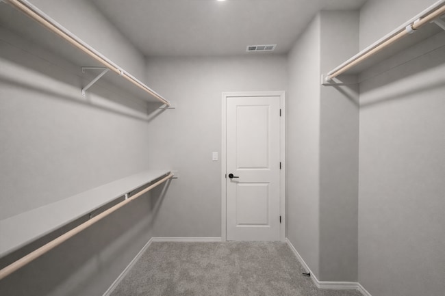 Building Photo - SOUTHRIDGE HOME! Modern Comfort Meets Everyday Convenience!