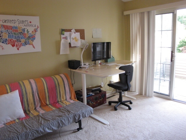 Building Photo - 2BR/1.5BA Townhouse *Near Parkers Lake!* - Plymouth- Available Sept 1!