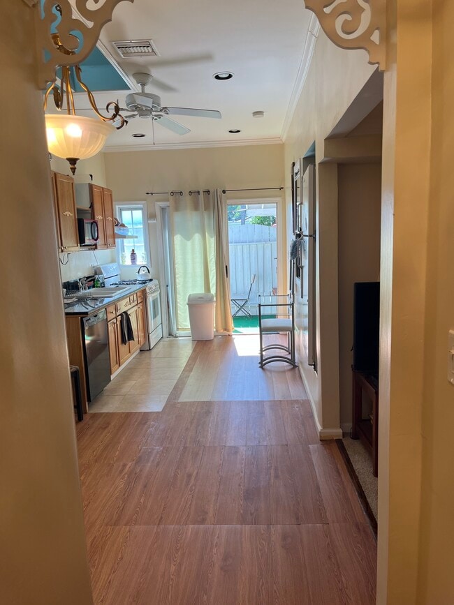 Building Photo - 22751 Mariano St