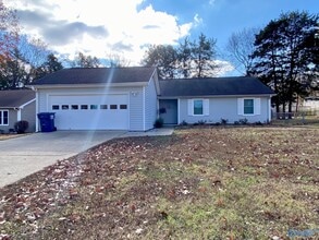 Building Photo - 1031 Sharpsburg Dr SE