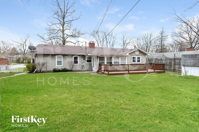 Building Photo - 374 Oswego St