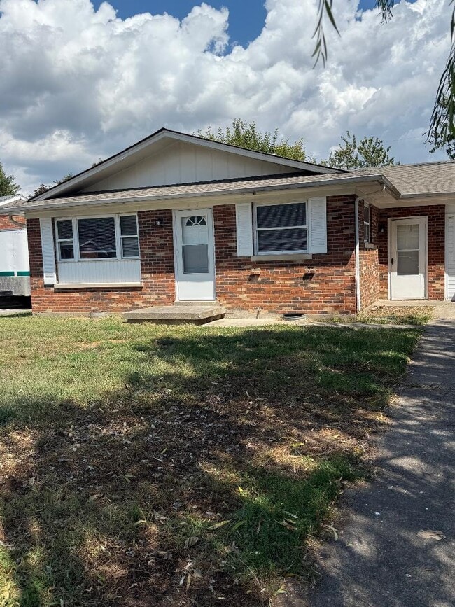 Primary Photo - 609 Rogers Rd
