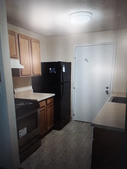 Building Photo - 17 Village Rock Ln