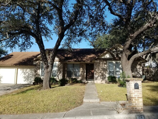 Building Photo - Hidden Forest Executive Style Home