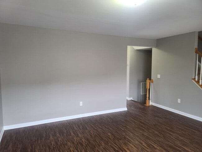 Building Photo - 3 Bedroom Townhome for Rent in Waynesboro!