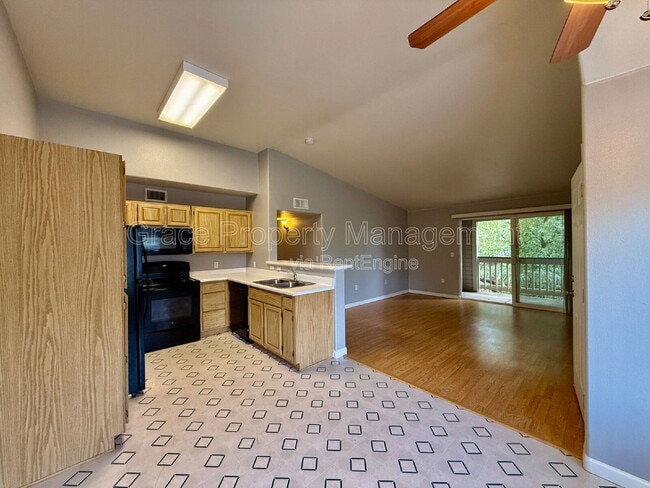 Building Photo - 1146 Opal St