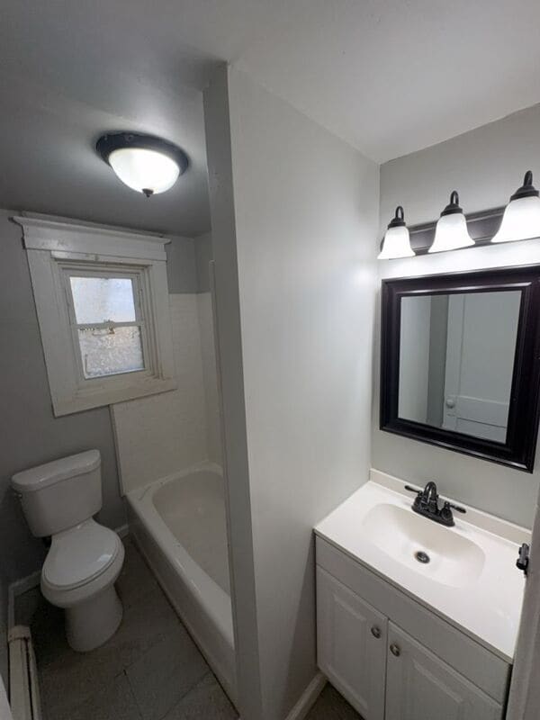 Building Photo - 209 Cattell St