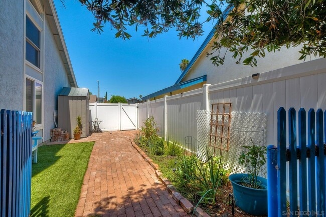 Building Photo - 17521 Hada Dr