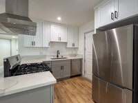 Kitchen - 10223 S Dixon Ave