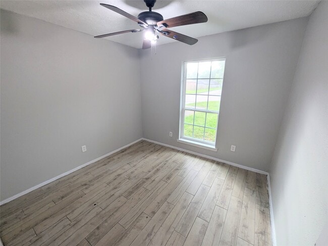 Building Photo - 15267 Morning Dove Dr