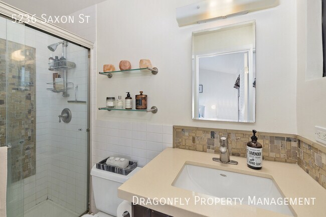 Building Photo - 5236 Saxon St
