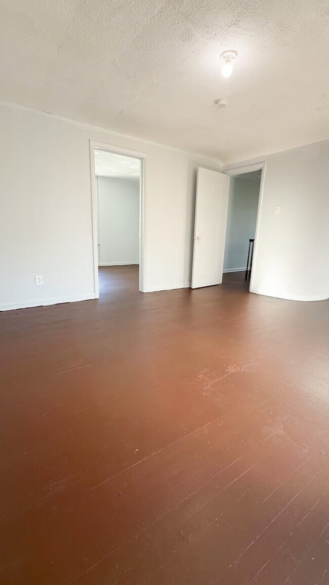 Building Photo - 14600 Strathmoor St