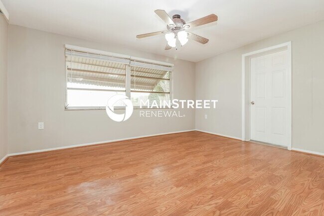 Building Photo - 3 Bedroom Pet-Friendly Home in Holiday, FL with Main Street Renewal