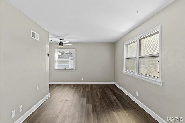 Building Photo - 43 St Celeste Dr